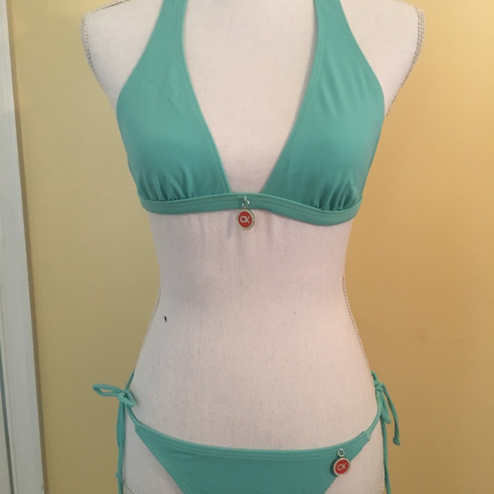 Calvin Klein Bikini with matching bottom cover.